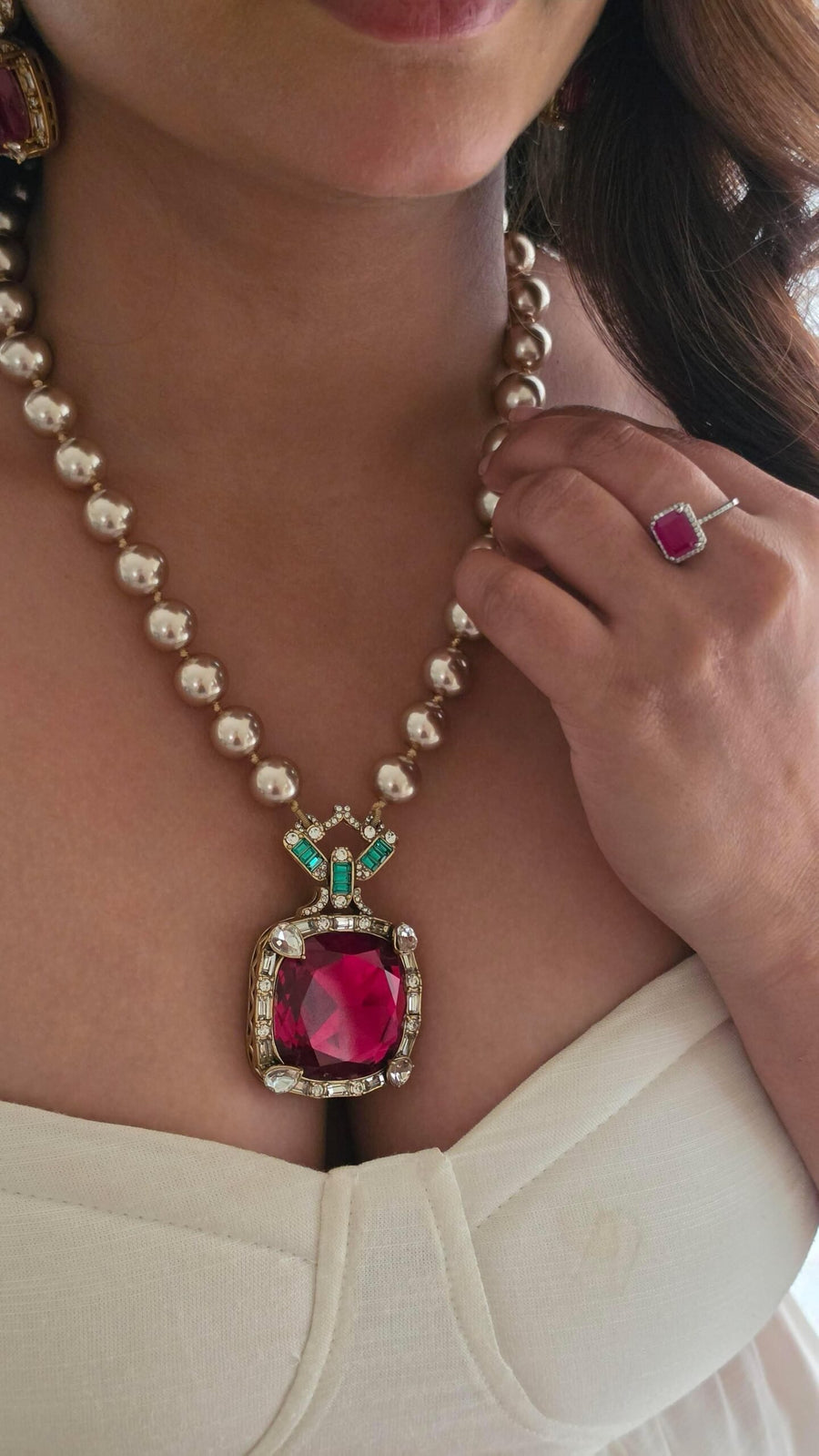 Rajavi Semi-Precious Quartz Necklace