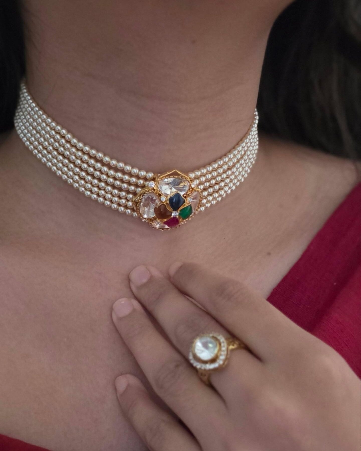 Aria polki choker, worn