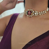 Nikita pearl Choker