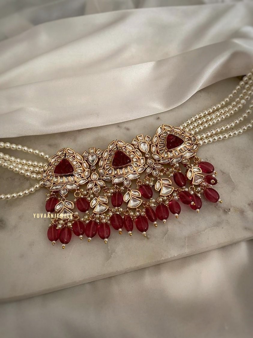 Nawaazish Handcarved choker