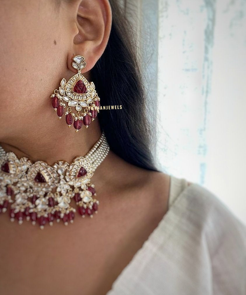 Nawaazish Handcarved choker