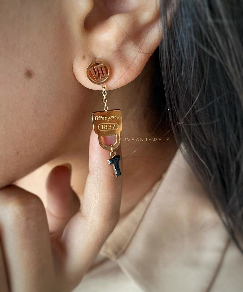 Allium hanging Earings