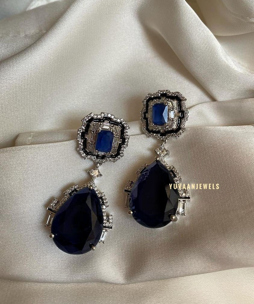 Veronica blue earrings