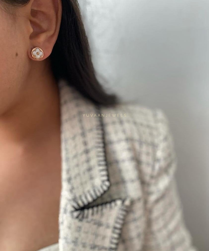 Romi studs