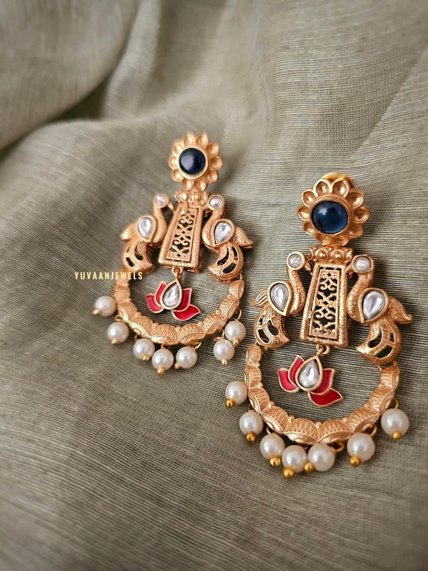 Vyara Handcrafted Necklace