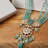 Felicity quartz necklace