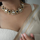 Margot Quartz polki and pearls choker