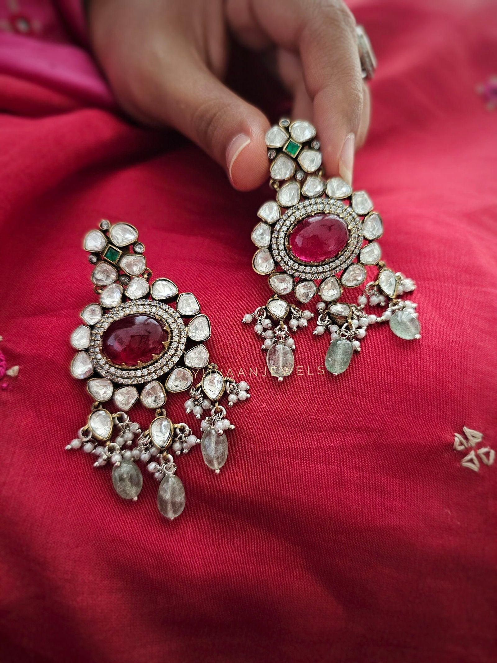 Gauhar Contemporary polki necklace