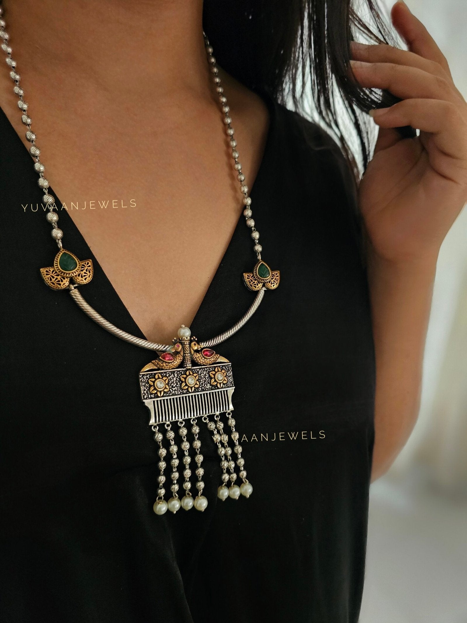 Ruhr handcrafted necklace