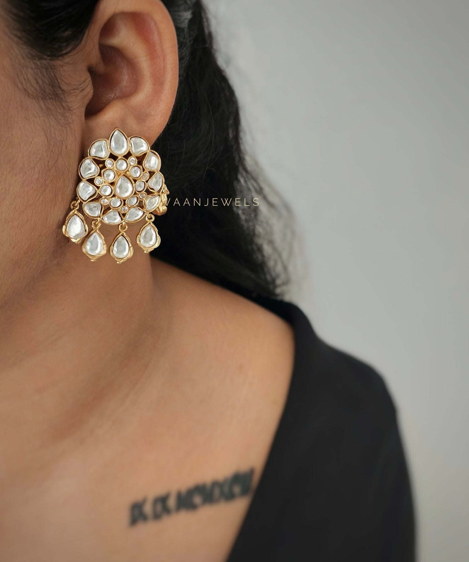 Saadvi polki drop earings