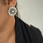 Ruhi studs