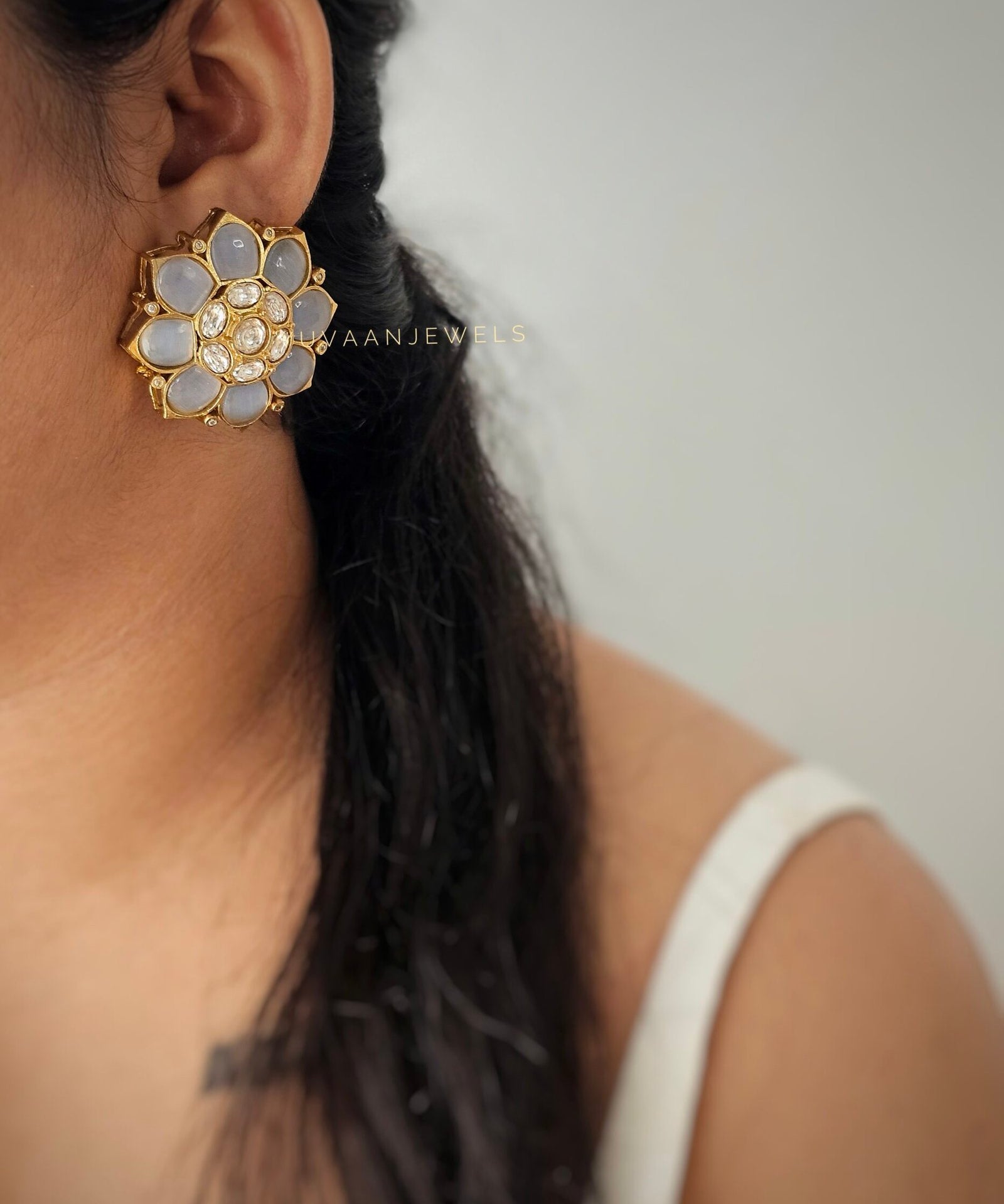 Avantika polki studs