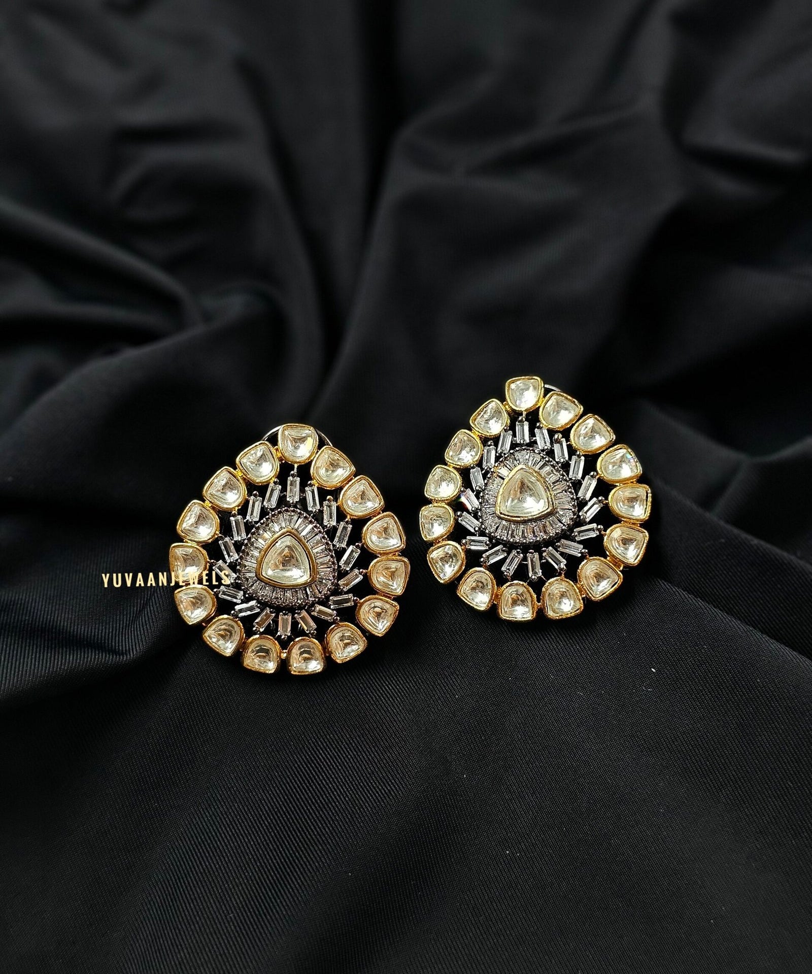 Peatal polki studs