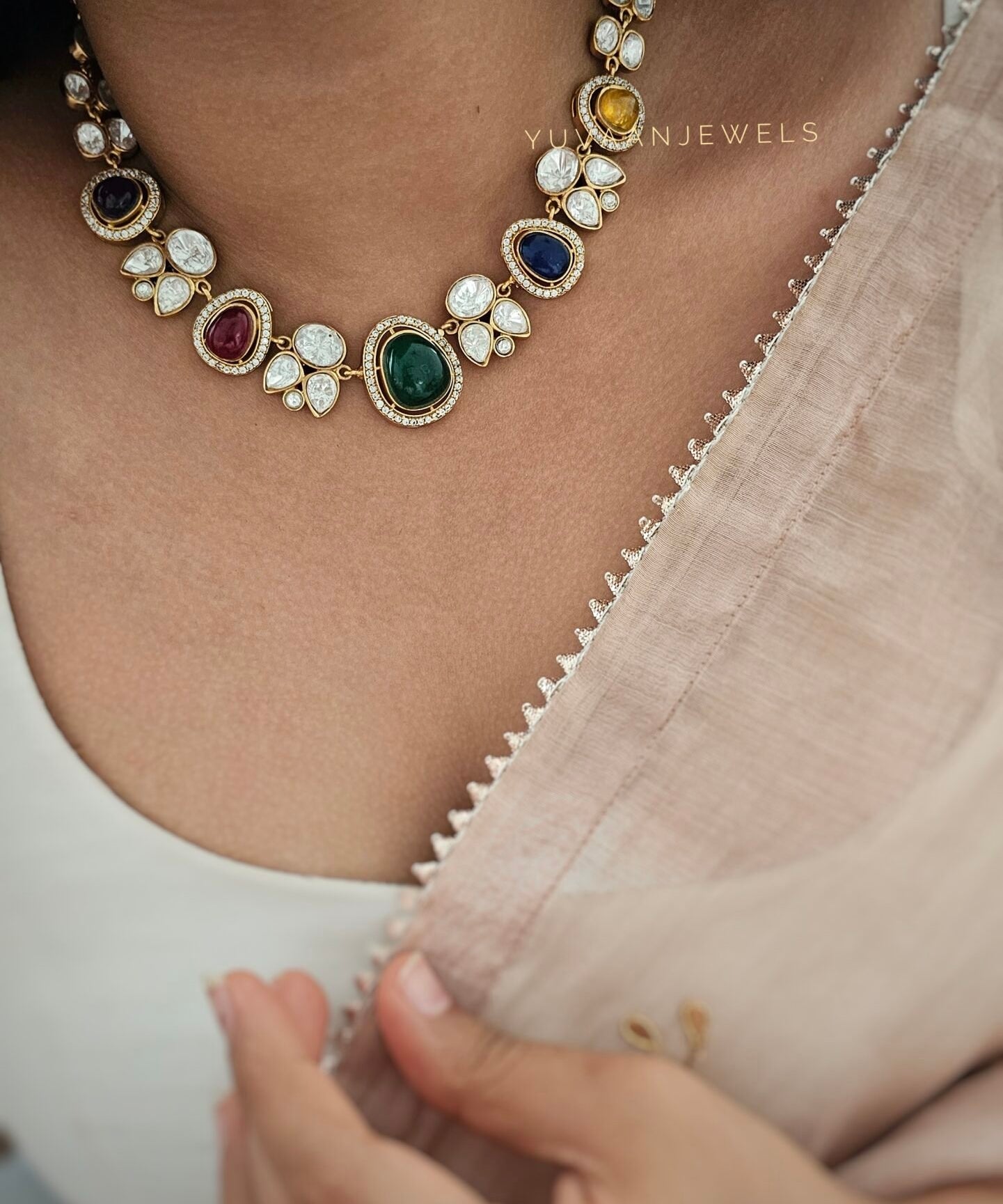 Manar quartz necklace