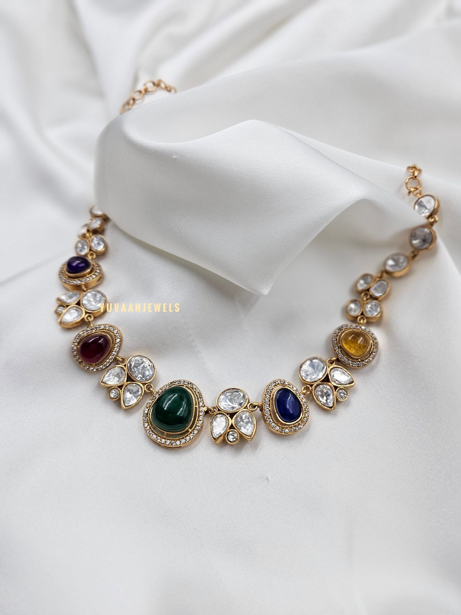 Manar quartz necklace