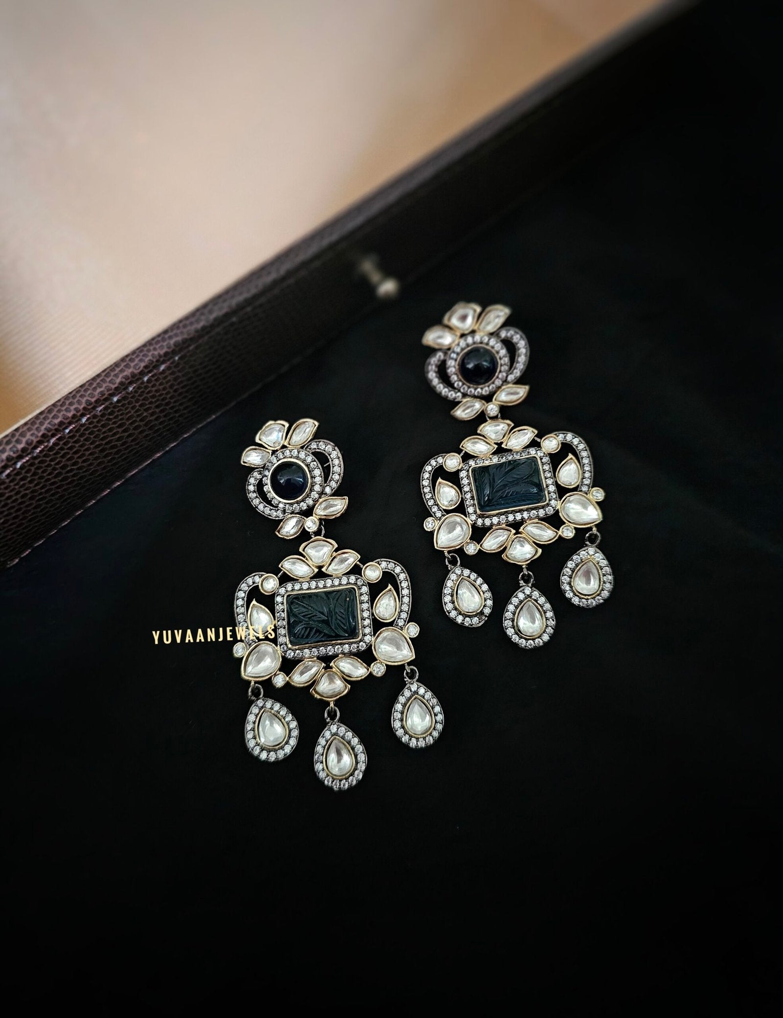 Palak Quartz stone & polki earings