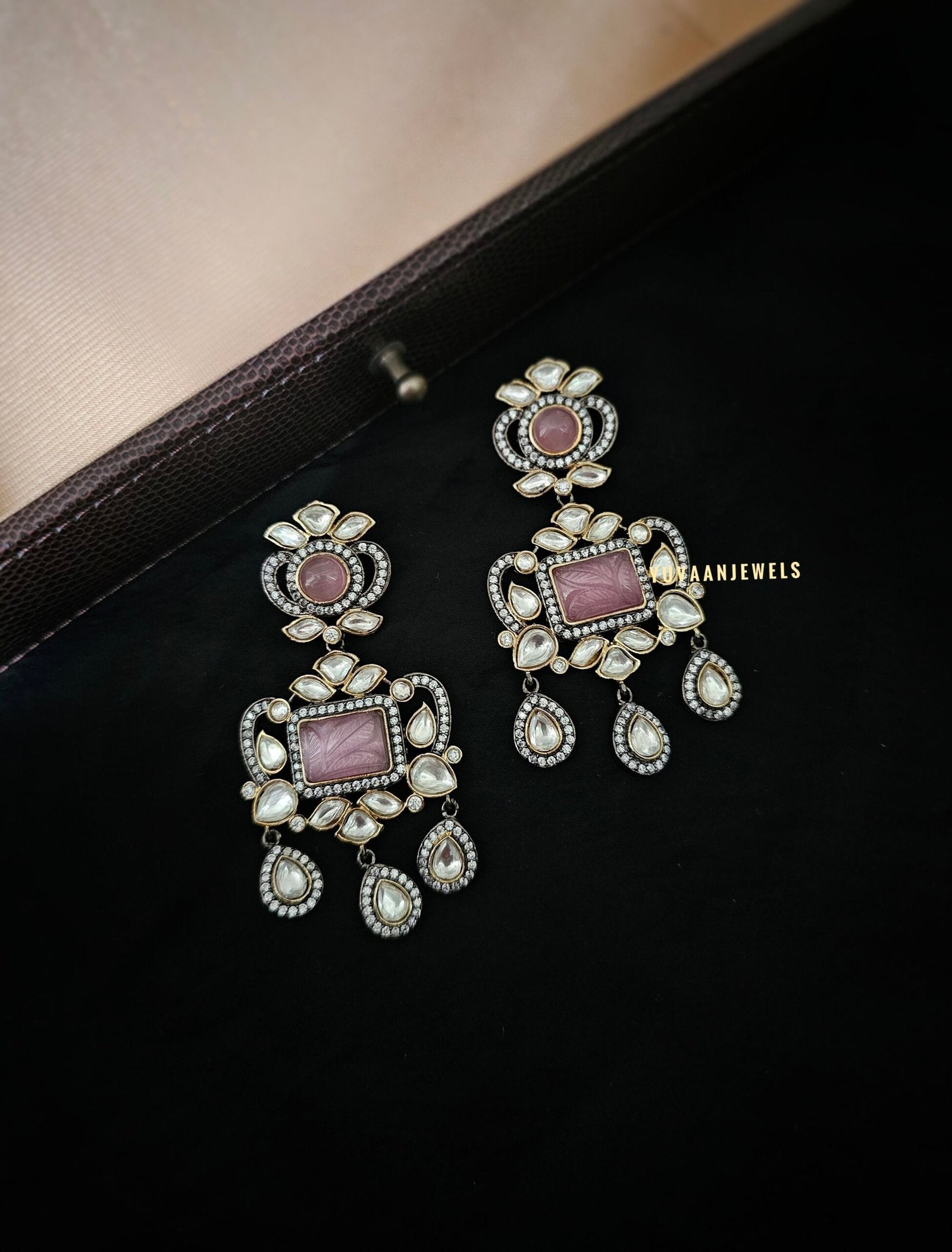 Palak Quartz stone & polki earings