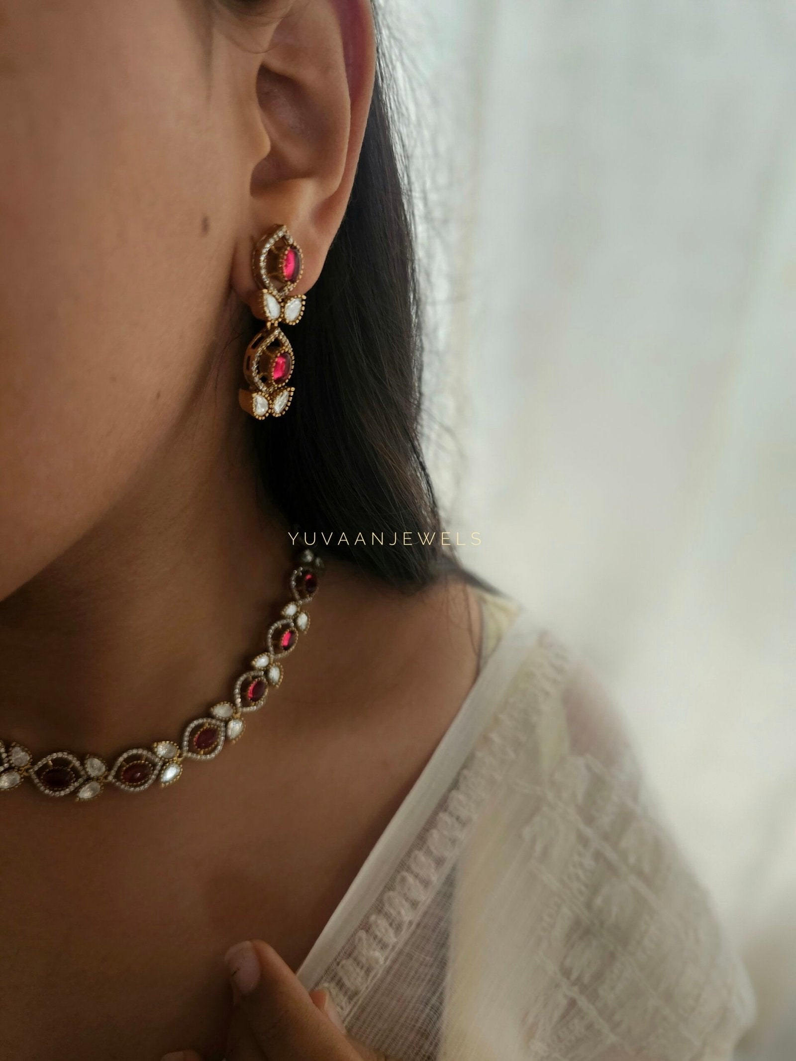 Farida semi precious quartz necklace