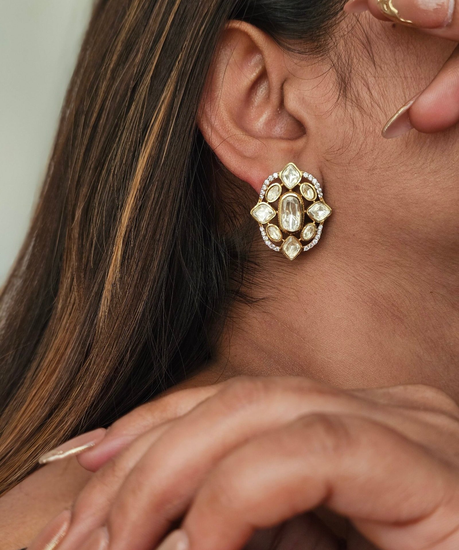 Ridhvi polki studs