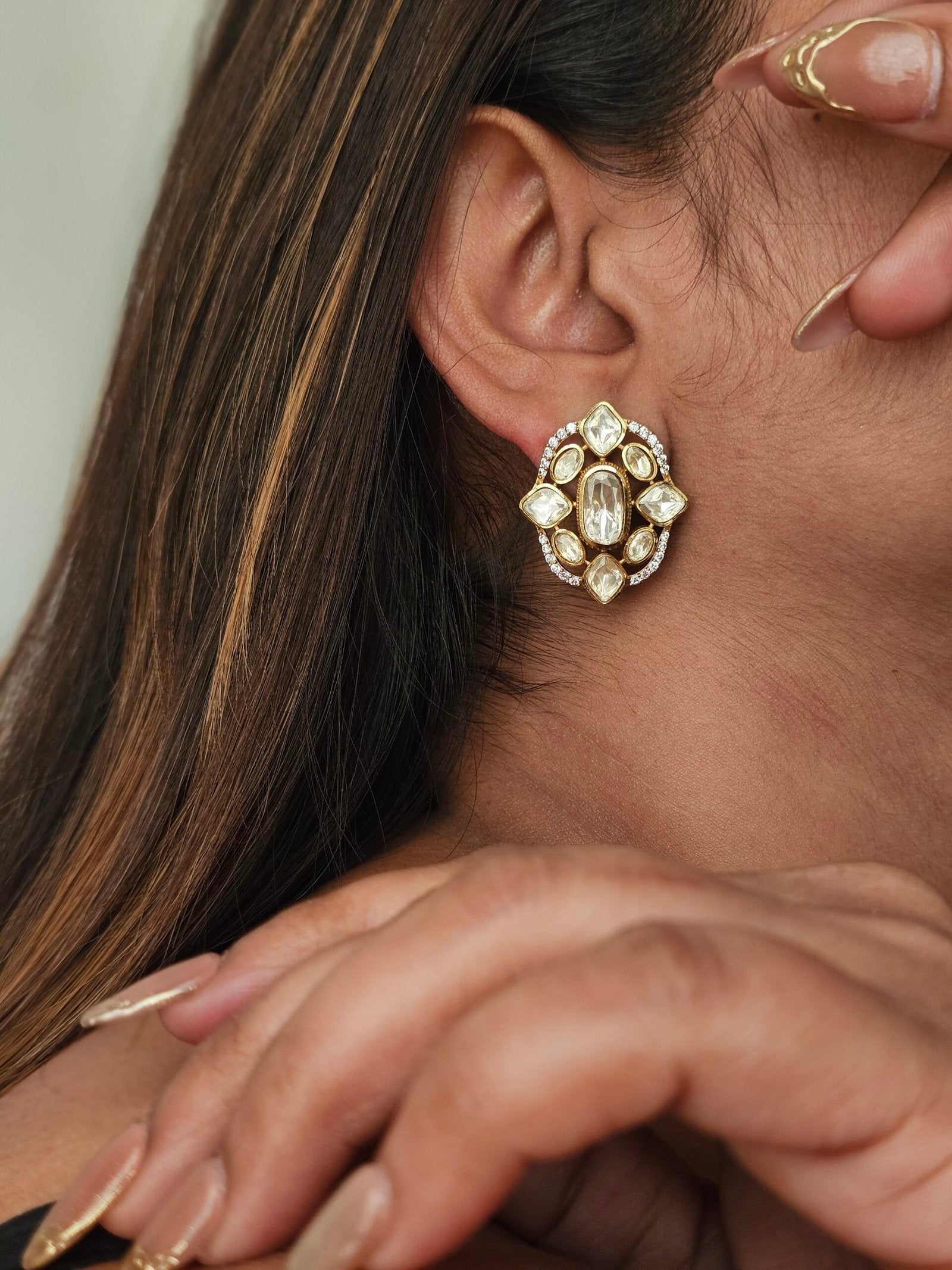 Ridhvi polki studs