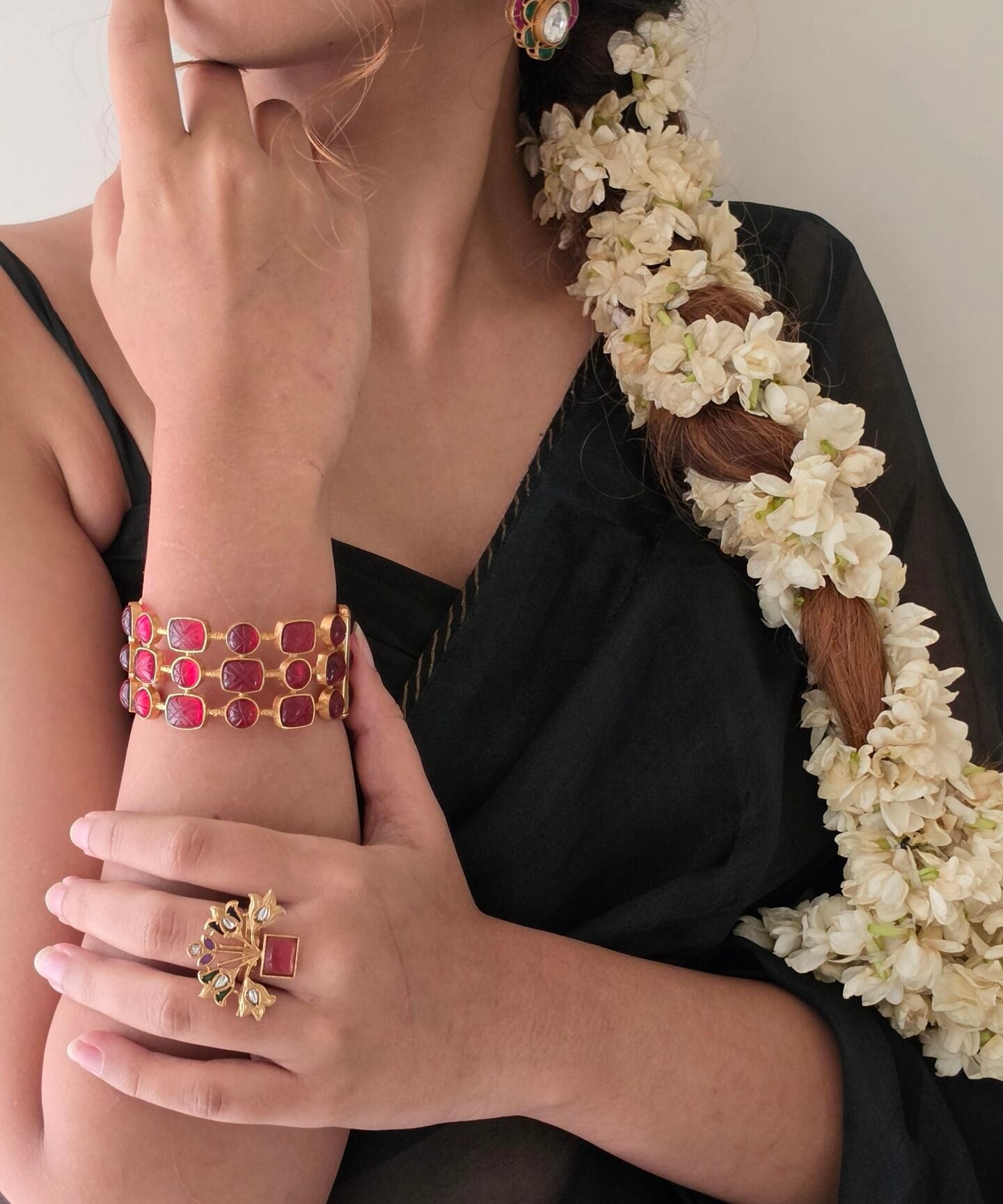 Muskan cuff