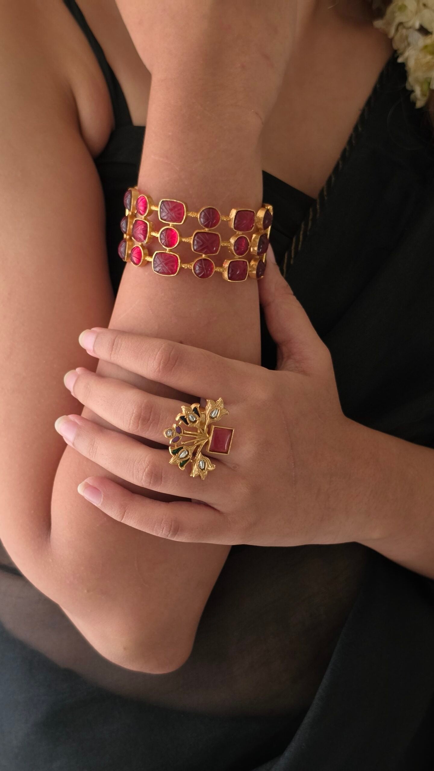 Muskan cuff