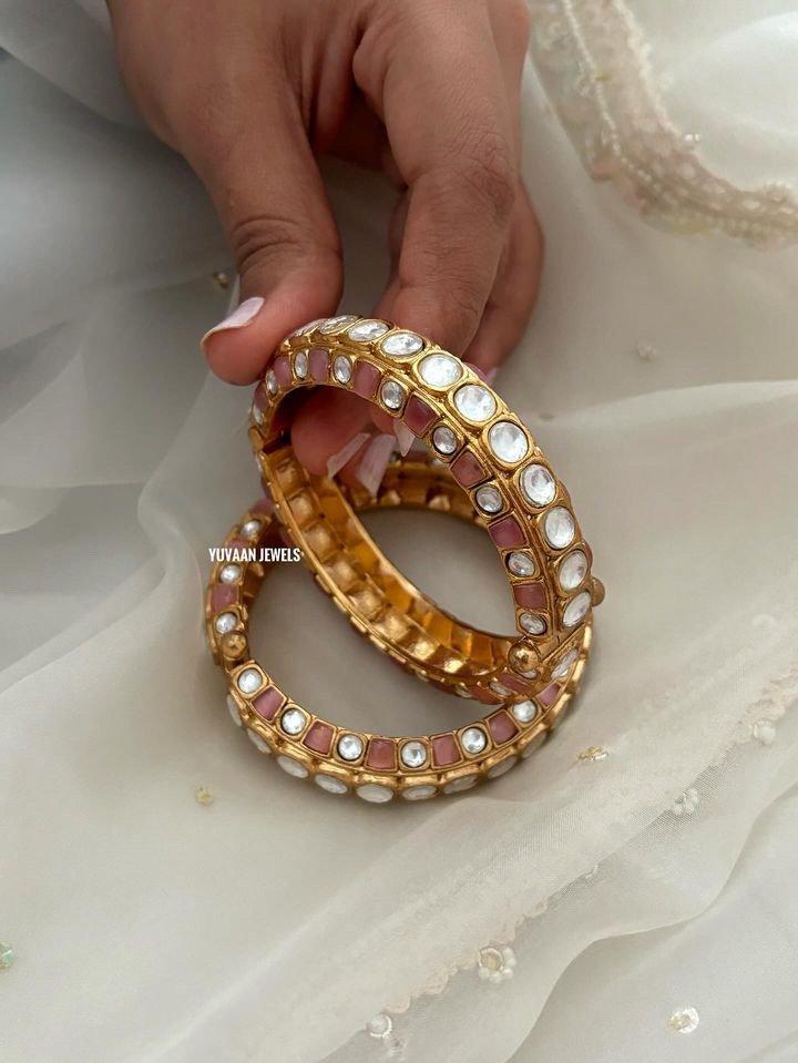 Hoor openable bangle