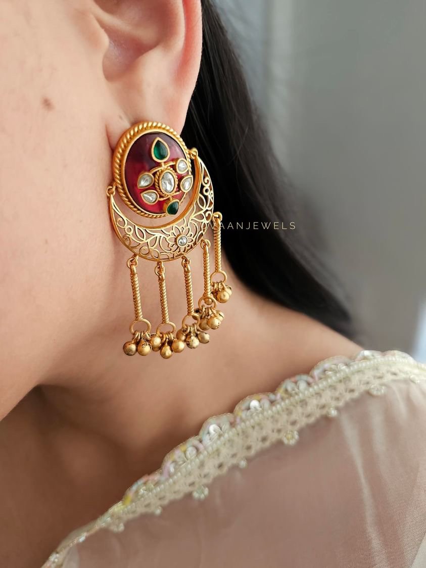 Swati raw stone chaandbali