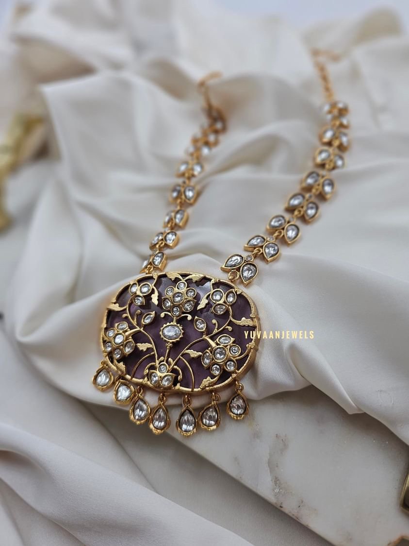 Lafz Quartz necklace