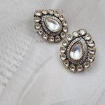 Zoya studs