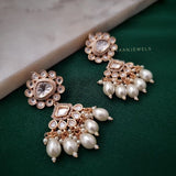 Sani Pearl Necklace