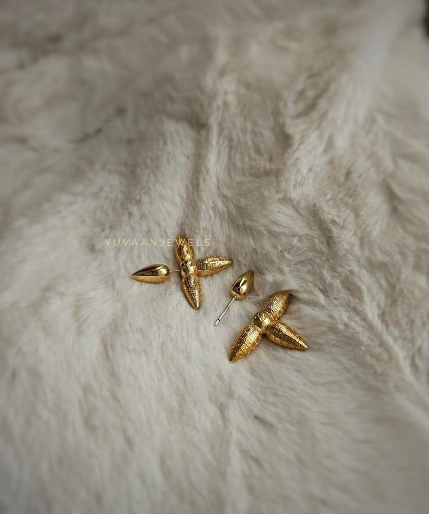 Elsa Gold Earings