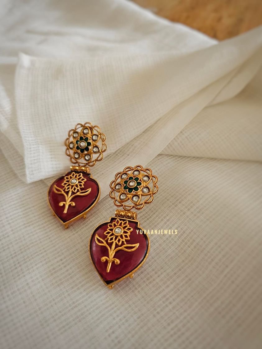 Aamla Handcrafted necklace