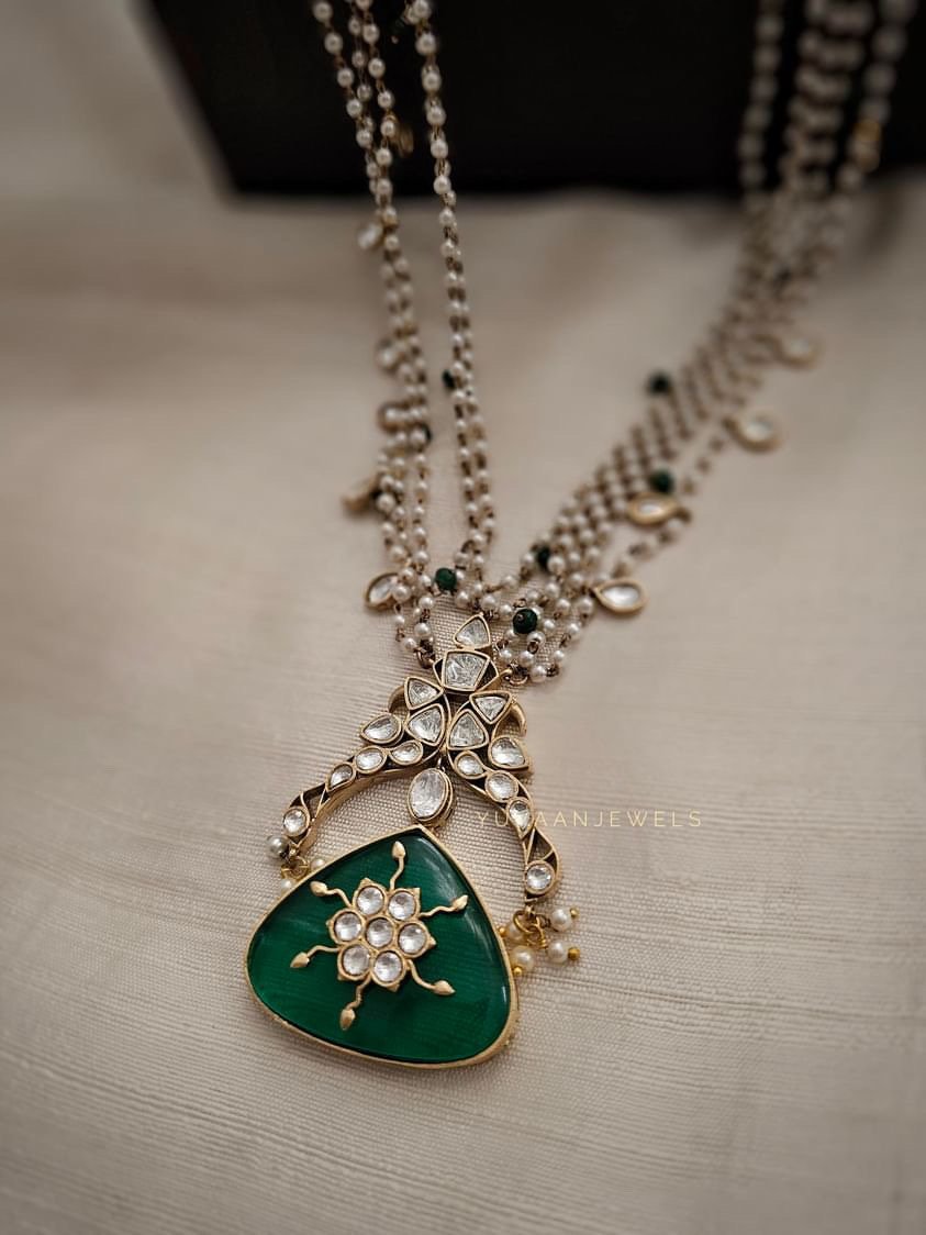 Pavak pearl Quartz Necklace