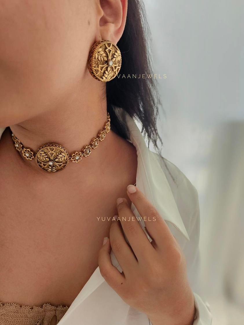 Sun-kissed Gold Choker