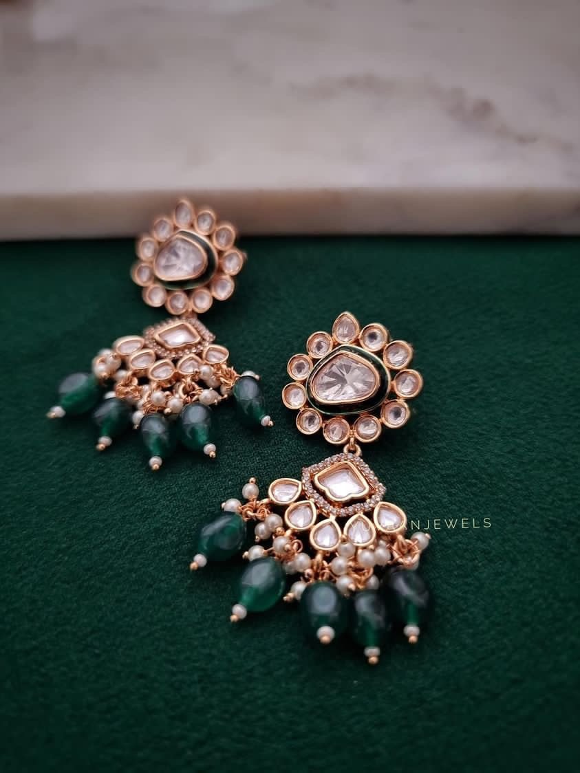 Sani Pearl Necklace
