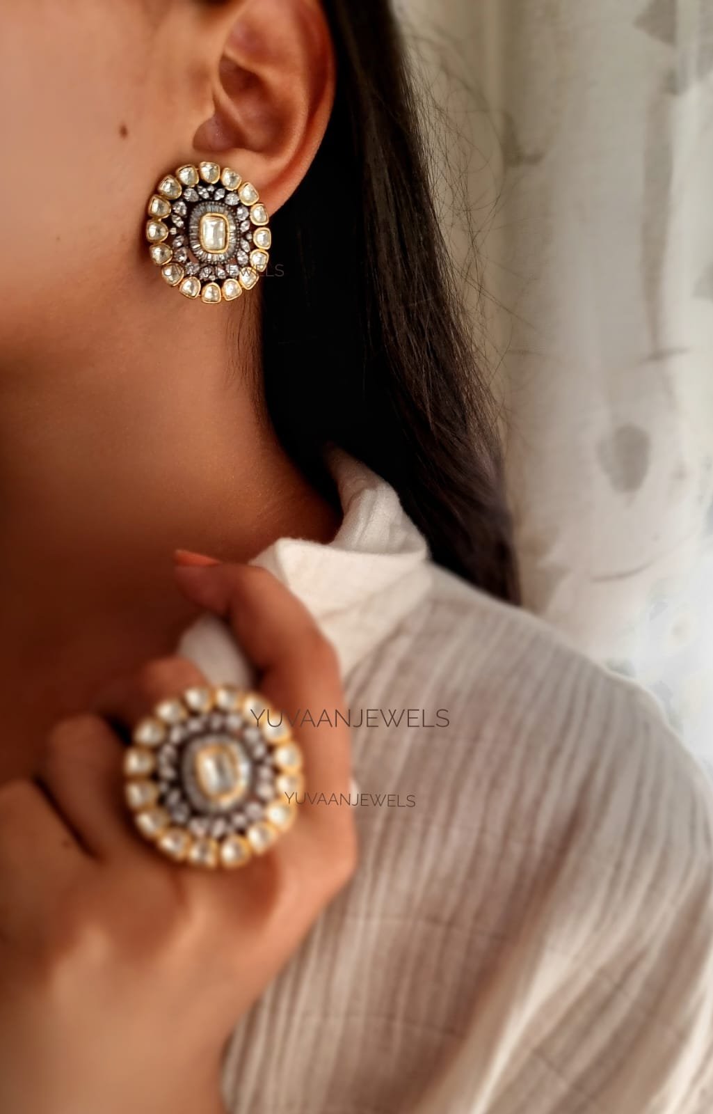Paakhi ring