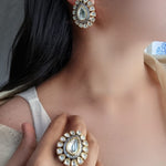 Zoya studs