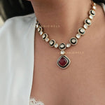 Nargis Quartz Necklace