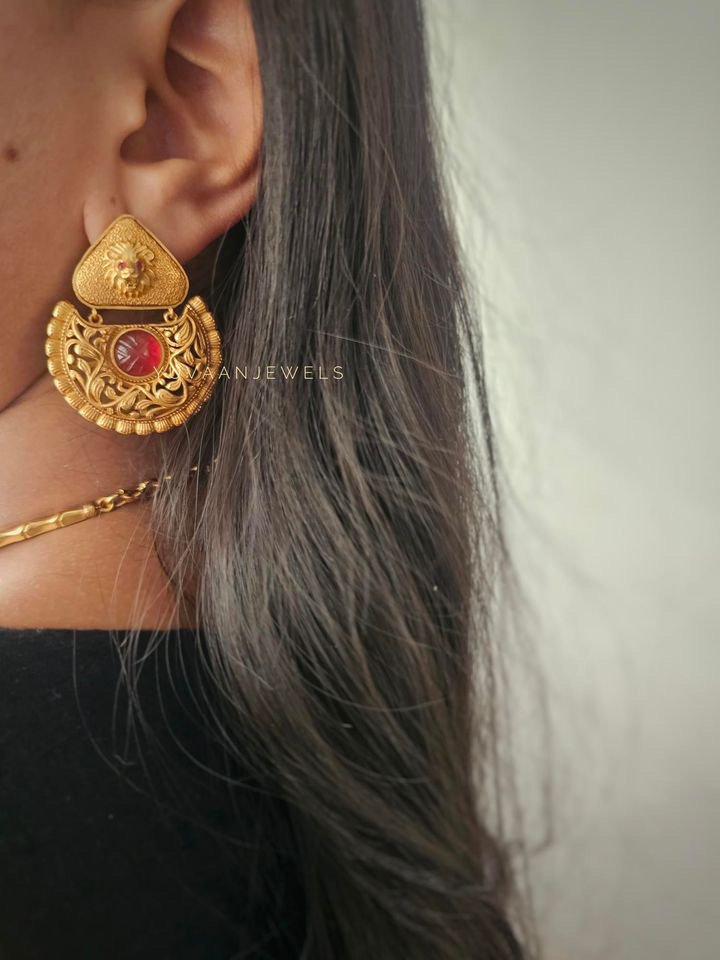 Nisaar Handcrafted Hasli