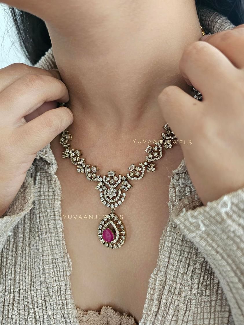 Nurvi Polki Necklace