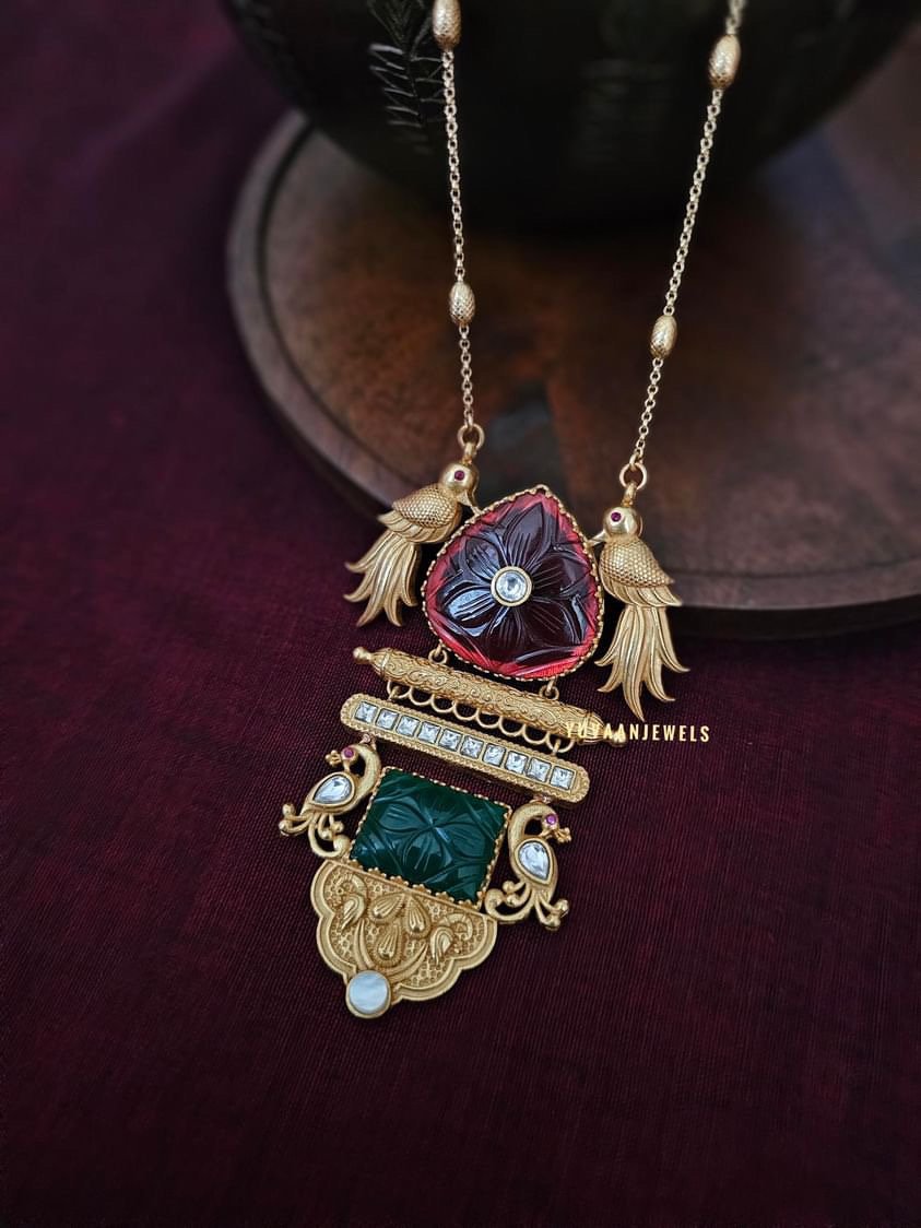 Meera handcrafted necklace