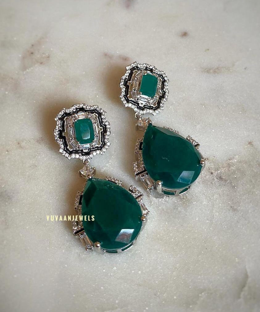 Veronica Emerald earrings