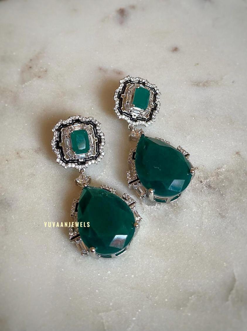 Veronica Emerald earrings