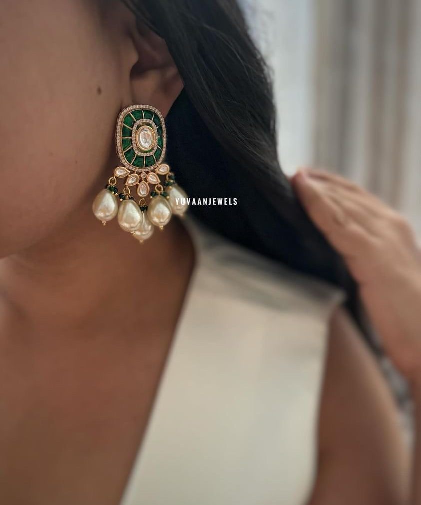 Ispita polki Pearl drop earrings