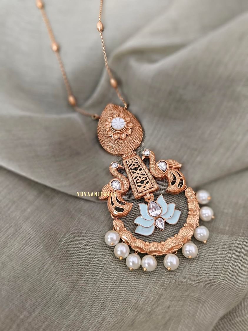 Vyara Handcrafted Necklace