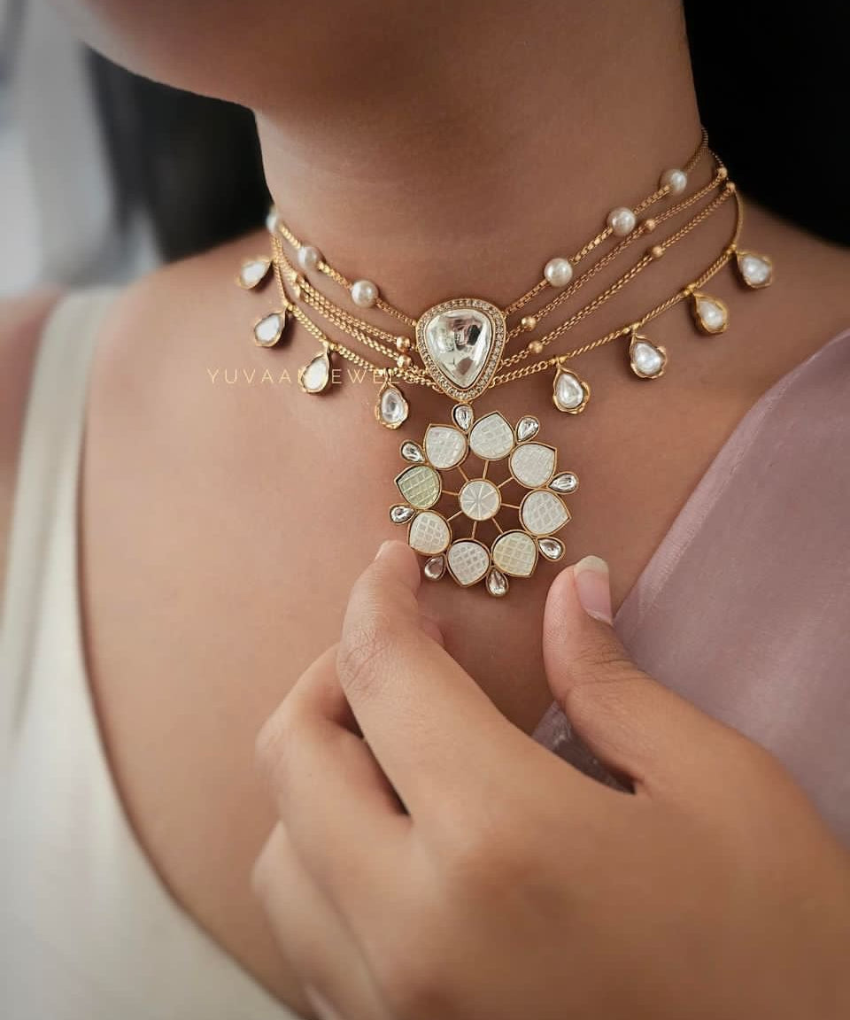 Akruti Polki & stone Necklace