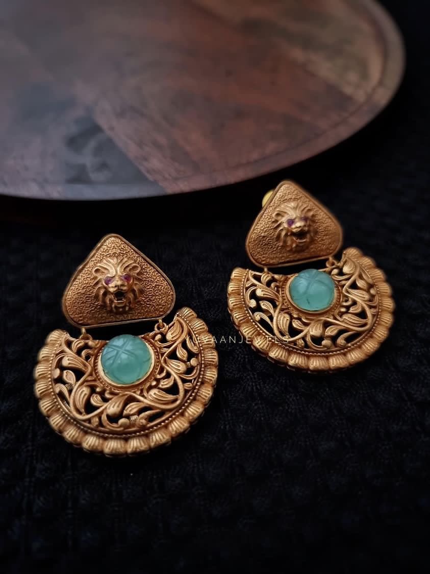 Nisaar Handcrafted Hasli