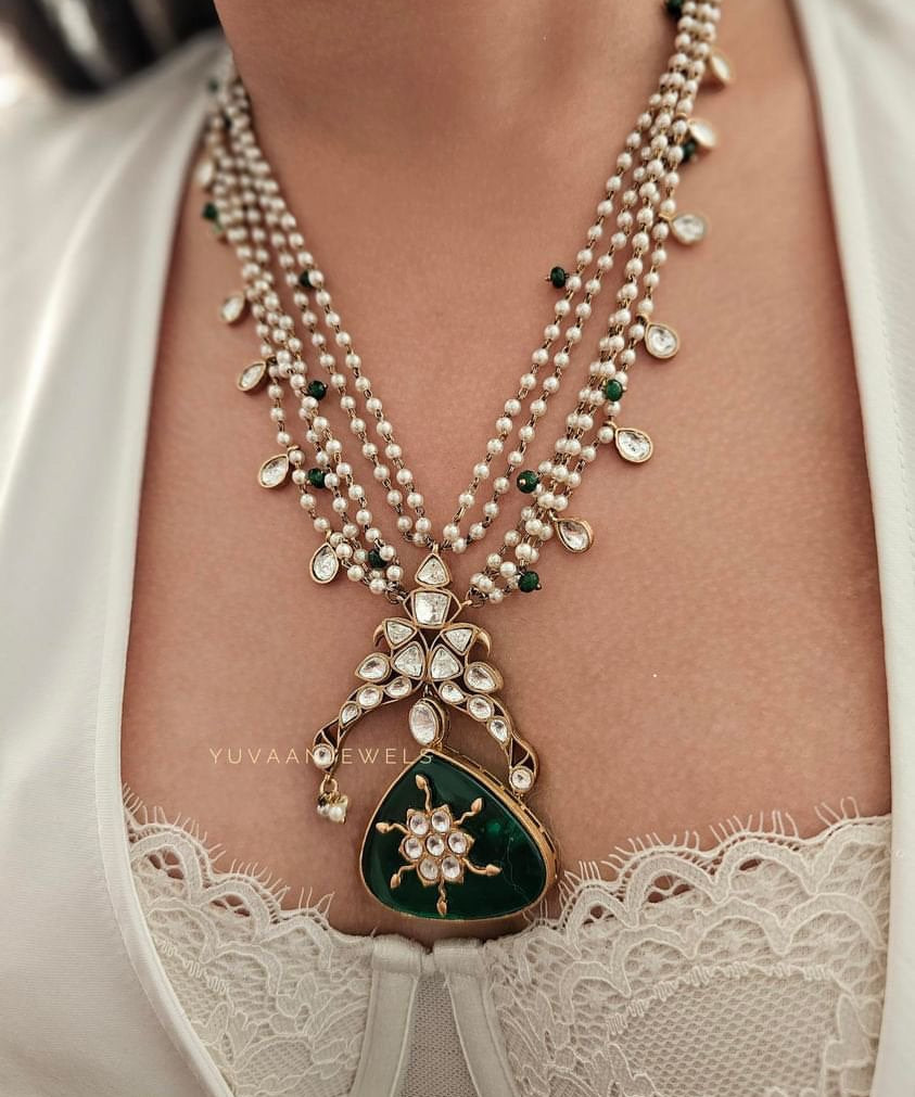 Pavak pearl Quartz Necklace
