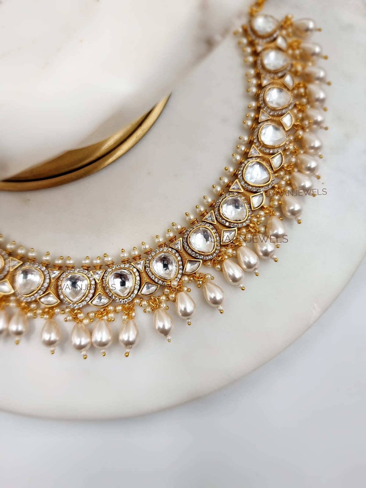 PREET NECKLACE